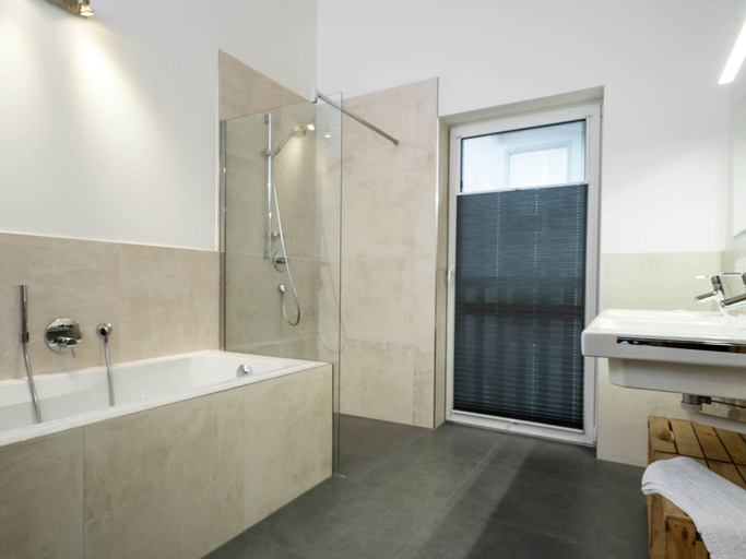 Bathroom 3, Chalet in Piesendorf near Ski Slopes, Zell am See