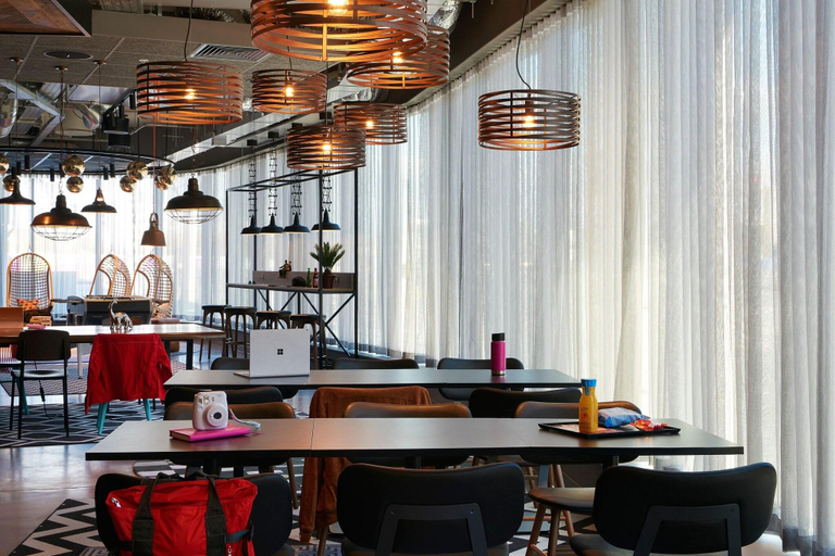 Food & Drinks 5, Moxy Slough, Slough
