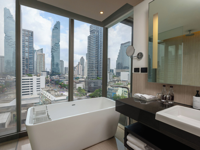 Bathroom 13