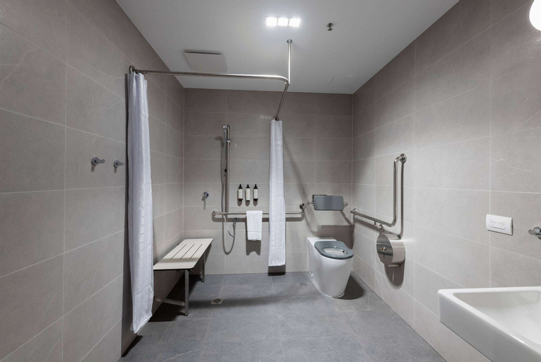 Bathroom 11
