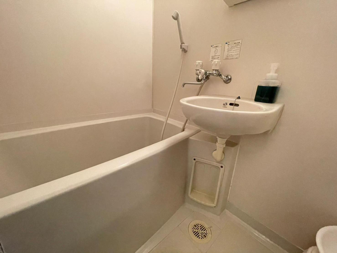 Bathroom 3, マルチステイ大阪京橋32, Osaka