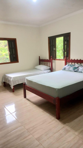 Others 4, Casas Jacatirao, Ubatuba