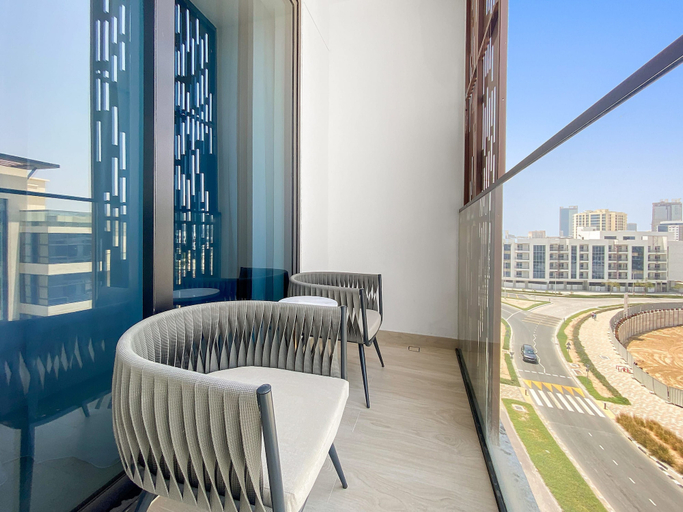 Room 5, Chic Studio in Arjan With Pool Game Room and gym, Dubai