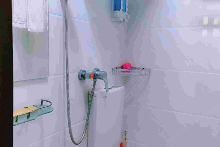 Bathroom 3, YunShuiYao Tian'e Hotel, Zhangzhou