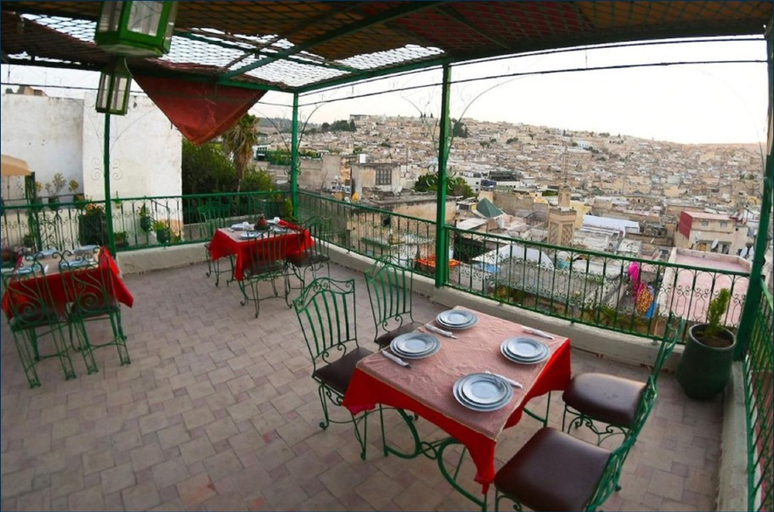 Public Area, Fez Experience, Fès