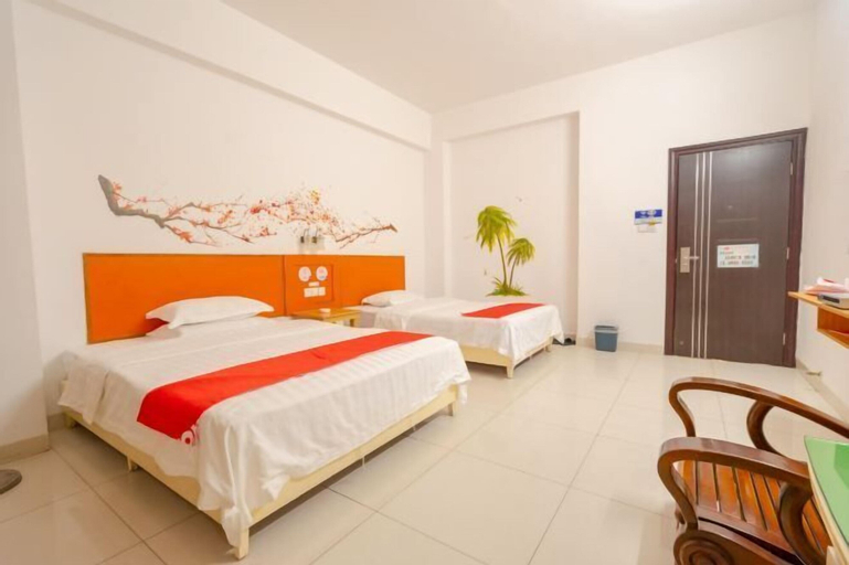 Bedroom 12