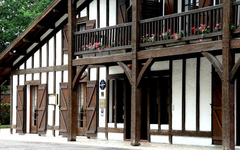 Exterior & Views 2, Auberge des Pins, Landes