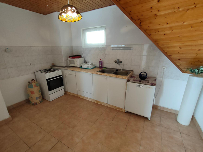 Others 4, Kekturas vendeghaz Badacsony privat berlemeny, Tapolca