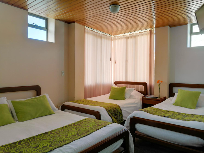 Others 4, Hotel Hisca, Duitama