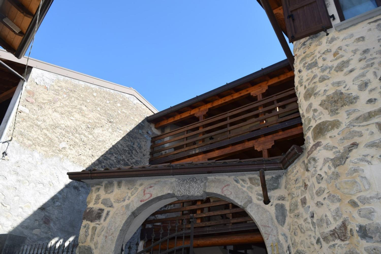 La Casa sull' Altopiano Mountain Lake Iseo hospitality, Bergamo