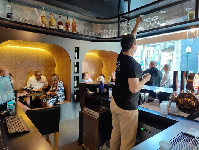 Food & Drinks 5, WOT Porto Soul, Porto
