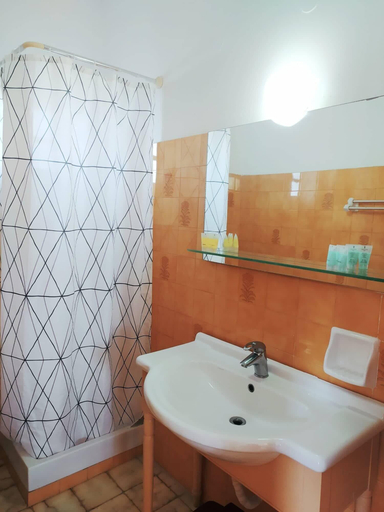 Bathroom 5, Alykes Family Resort, Ionian Islands