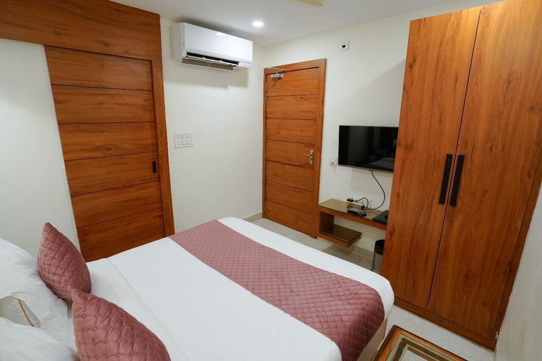 Bedroom 2, Hotel Heera Residency - Bhopal, Bhopal