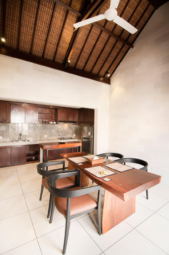 Dining Room 1