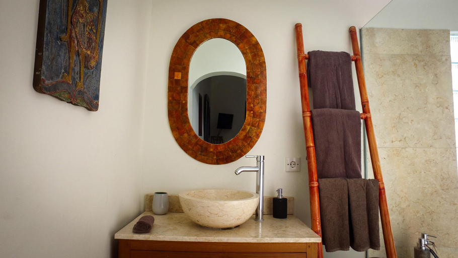 Bathroom 4, Kembali Lagi Guest House, Denpasar