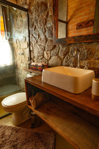 Bathroom 3, Chales Canto da Natureza, São Bento do Sapucaí
