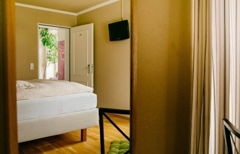 Bedroom 13