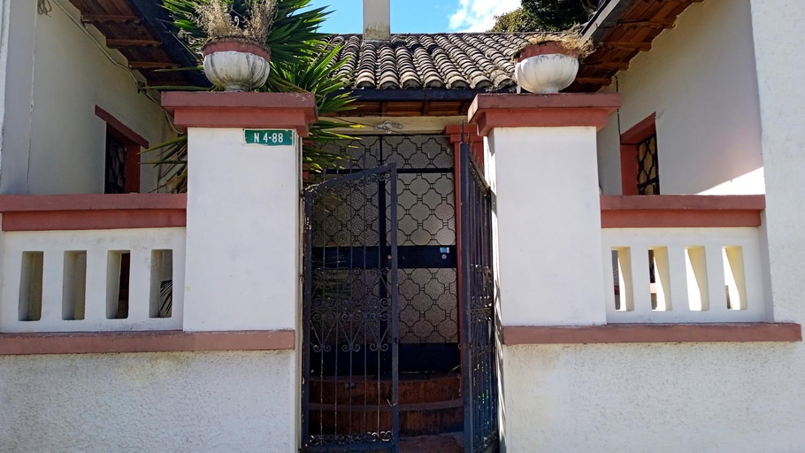 Others 5, Preciosa casa colonial, Quito
