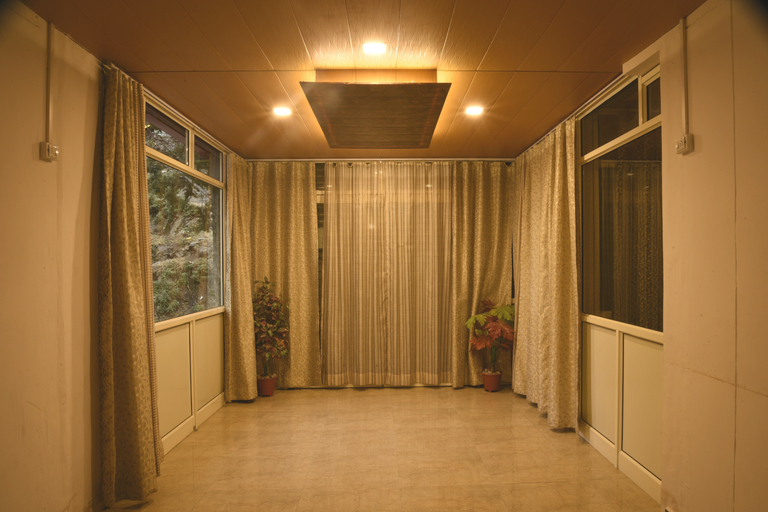 Public Area 2, Hotel Bhagat, Chamoli