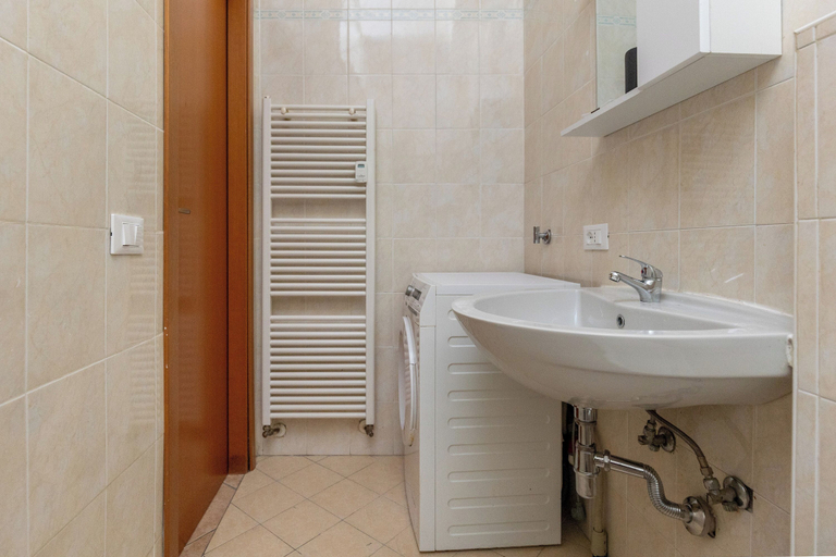 Bathroom 4, Gramsci 3 Studios by Wonderful Italy, Bologna