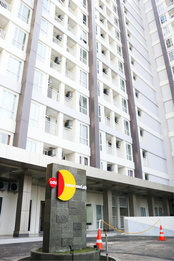 Exterior 10