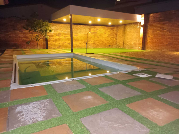 Sport & Beauty, Ojong's Guesthouse, City of Cape Town