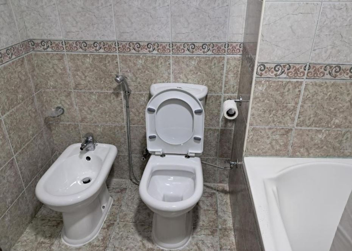 Bathroom, Top House Hostel, Abu Dhabi City