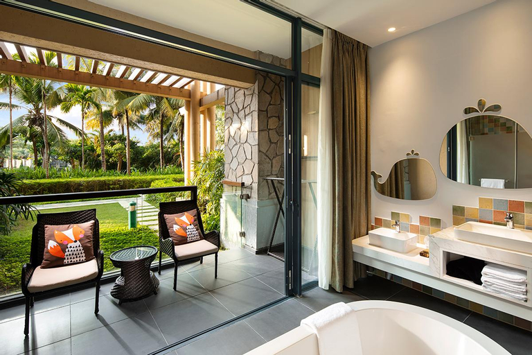 Bathroom 4