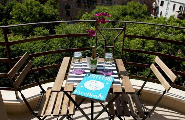 Others 5, Smart Holidays Roma B&B, Rome