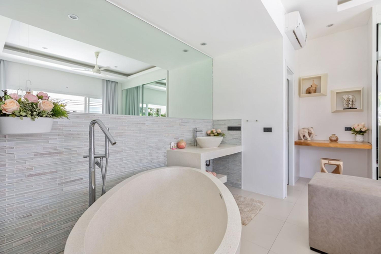 Facilities 4, 700m from beach & luxury, Ko Samui