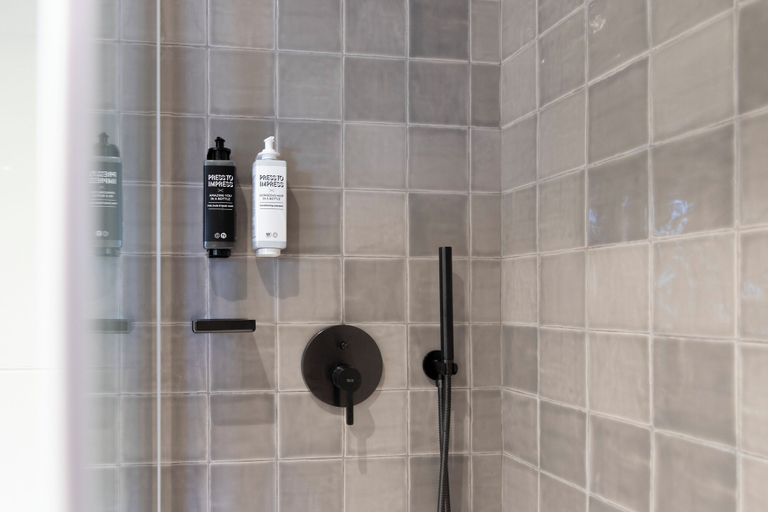 Bathroom 4, ibis Styles Lisboa Aeroporto, Loures