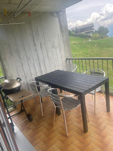 Exterior & Views 5, Superbe appartement 3.5 avec cheminee, La Gruyère