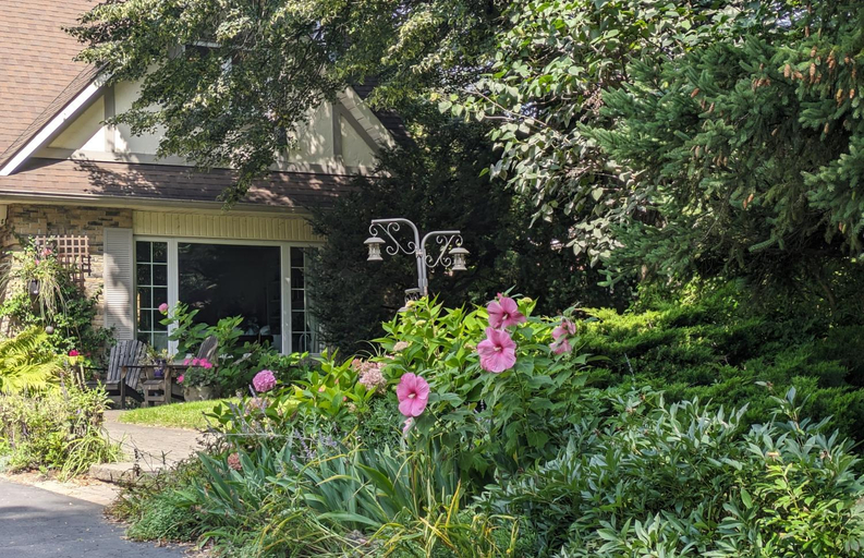 Others 2, Greater Toronto B&B, Halton