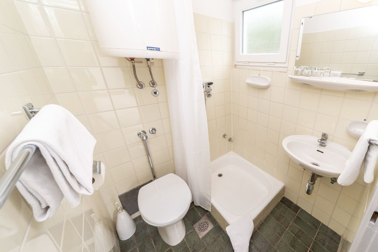 Bathroom, Holiday Resort Kačjak, Crikvenica