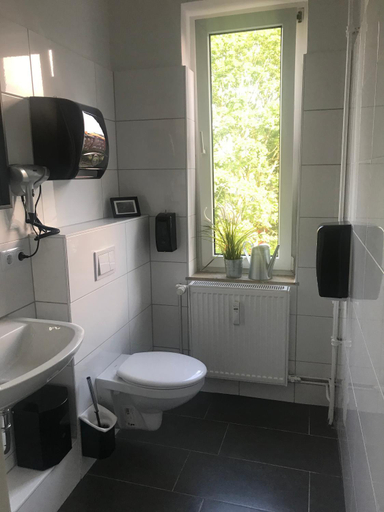 Bathroom 4, Hamburg Apart, Hamburg