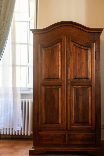 Facilities 5, Le Violette, Lucca