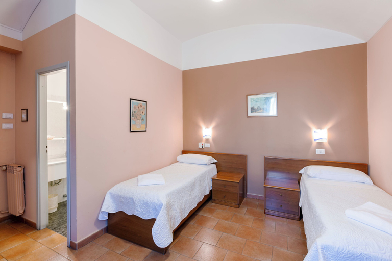 Bedroom 2, HOTEL CASTELLO, Torino