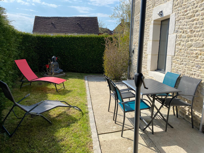Exterior & Views 5, cottage Philippe et Valerie, Orne