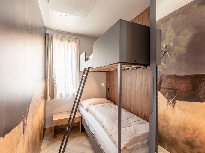Bedroom 4, Luxury Chalet With Dishwasher in the Area, Hermagor