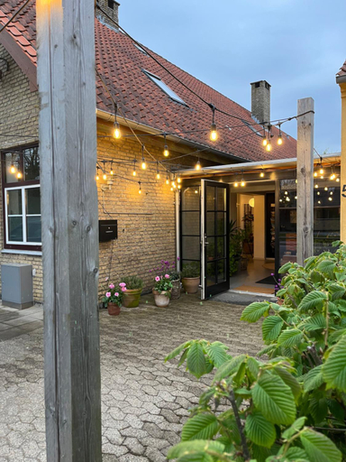 Others 4, Room 8 - Hawkraft kulturhotel, Thisted