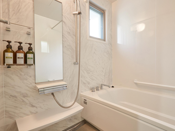 Bathroom 4, The Pool Resort Villa HASTAMANANA, Onna