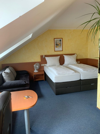 Bedroom 14