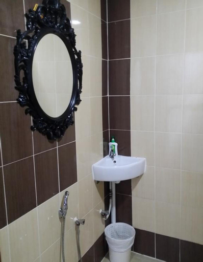 Bathroom 7