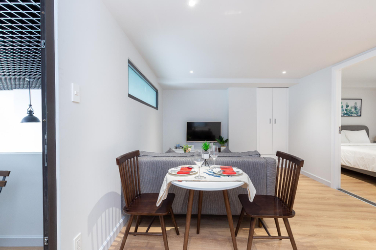 Dining Room 9