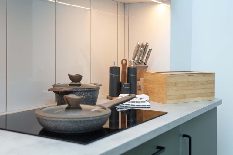 Others 4, CABANA - Maisonette Apartments - Parkplatz - WiFi kostenlos - Nahe Klinikum, Oldenburg