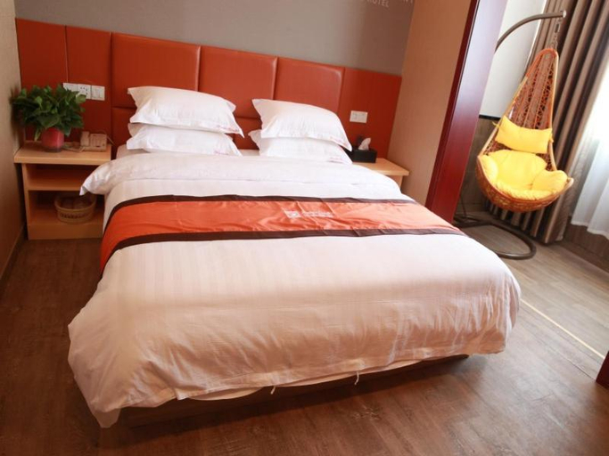 Bedroom 2, Shell Xinyang Huangchuan Country Railway Station Hotel, Xinyang