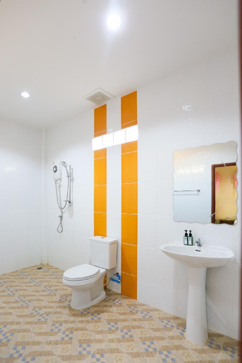 Bathroom 9