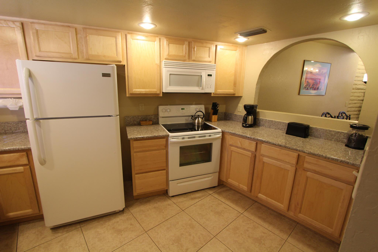 Dining Room 2