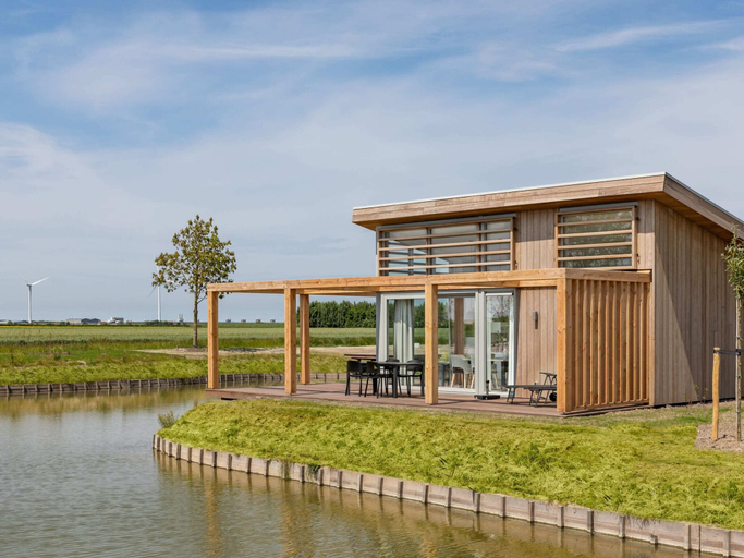Primary image, Bungalow in Water Village by the Water, Noord-Beveland