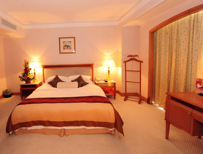 Bedroom 3, Xiamen Airlines Lakeside Hotel, Xiamen